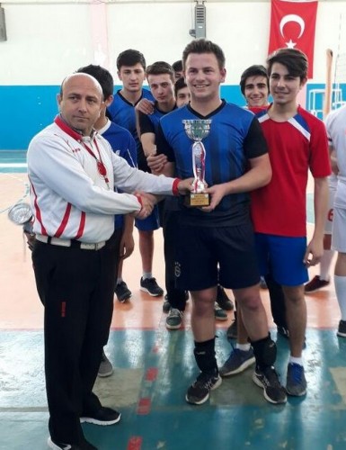 Karasu'da okul sporları finalleri sona erdi