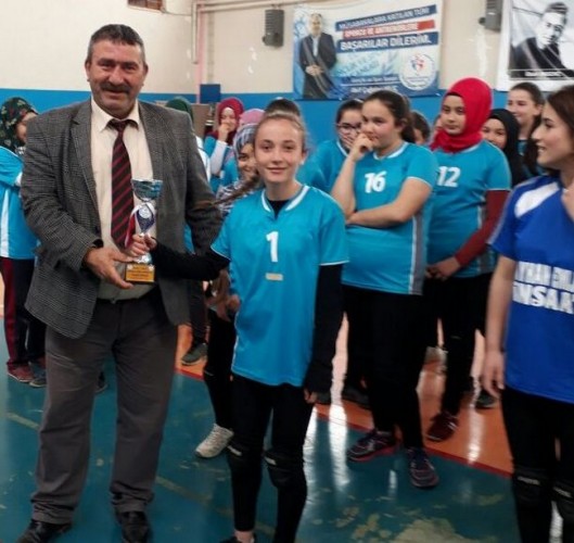 Karasu'da okul sporları finalleri sona erdi