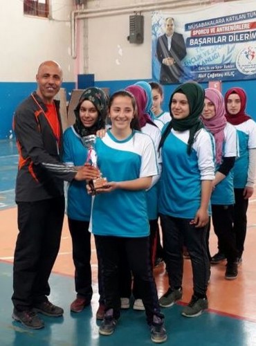 Karasu'da okul sporları finalleri sona erdi