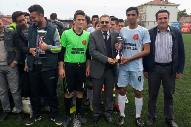 Karasu'da okul sporları finalleri sona erdi