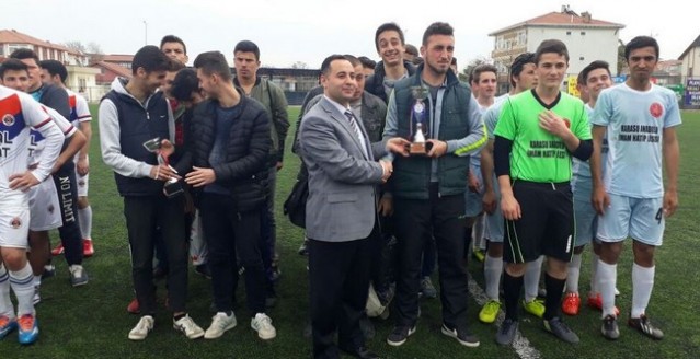 Karasu'da okul sporları finalleri sona erdi