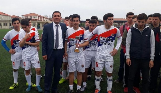 Karasu'da okul sporları finalleri sona erdi