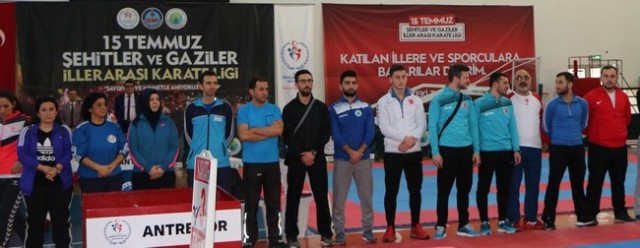 Karateciler Öğretmenler İçin Hendek’te Buluştu