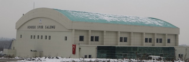 Karateciler Hendek’te coştu