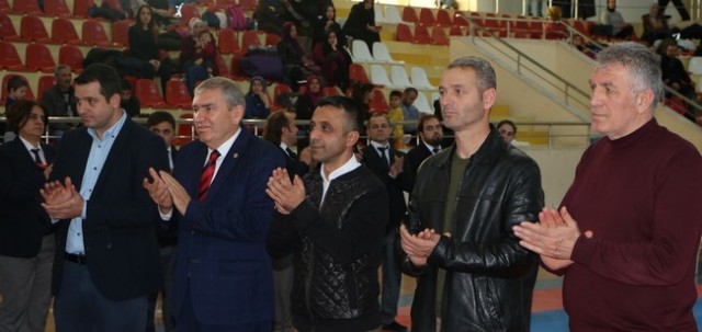Karateciler Öğretmenler İçin Hendek’te Buluştu