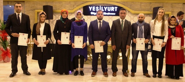 Karatede Altın Gece