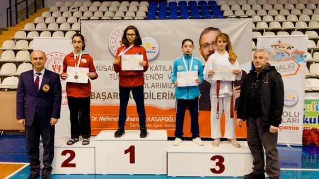 Sakaryalı Karateciler Finalde