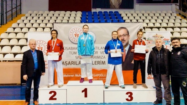 Sakaryalı Karateciler Finalde