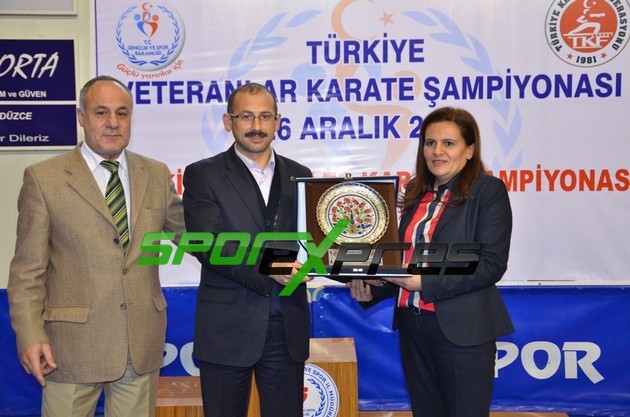 Sakaryalı karateciler şampiyon döndü