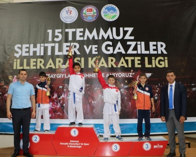 Karate Lig Finali Sakarya'da yapıldı