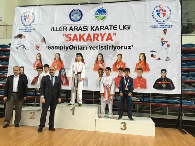 Karate Geyve’de ilk ve ortaokullarında da var.