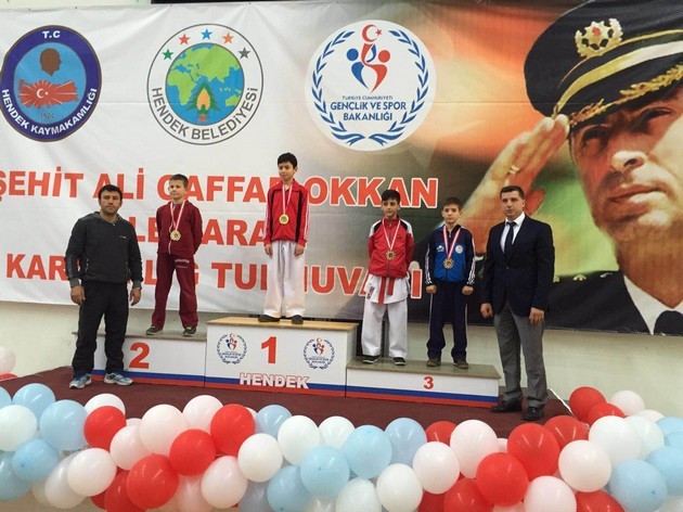 Hendek’ten Geyve’ye yedi madalya