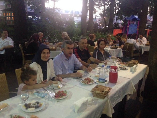 Karateciler iftarda biraraya geldi