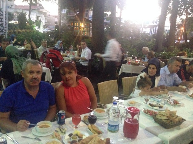 Karateciler iftarda biraraya geldi