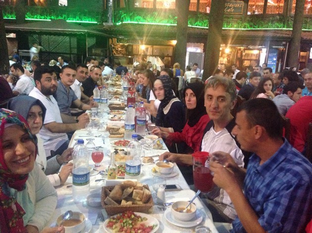 Karateciler iftarda biraraya geldi