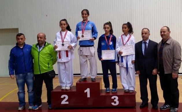 Karate İl karması yarı finalde