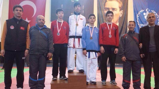 Karate'de Yıldızlarımız Finalde