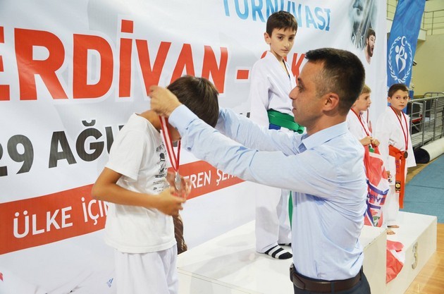Karate Zafer Kupası