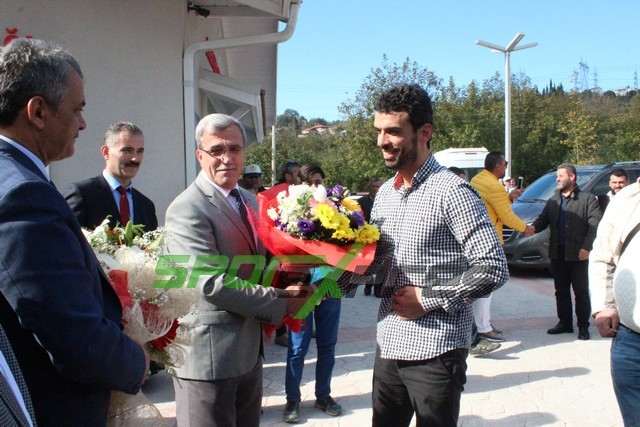 Kenan Sofuoğlu mehter takımı ile karşılandı