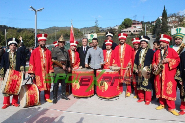 Kenan Sofuoğlu mehter takımı ile karşılandı