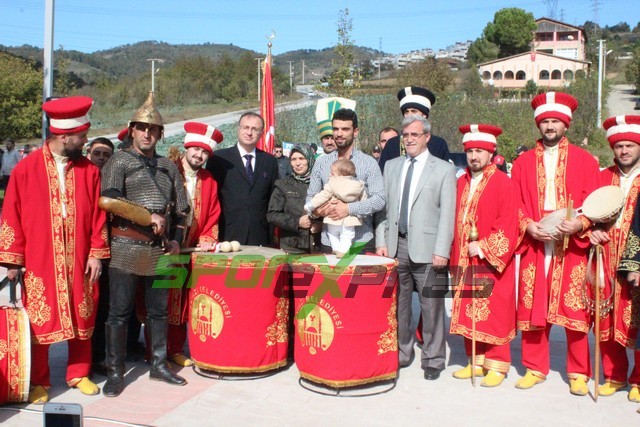 Kenan Sofuoğlu mehter takımı ile karşılandı