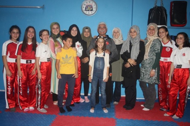 Kick Boks'ta 55 sporcu terfi etti