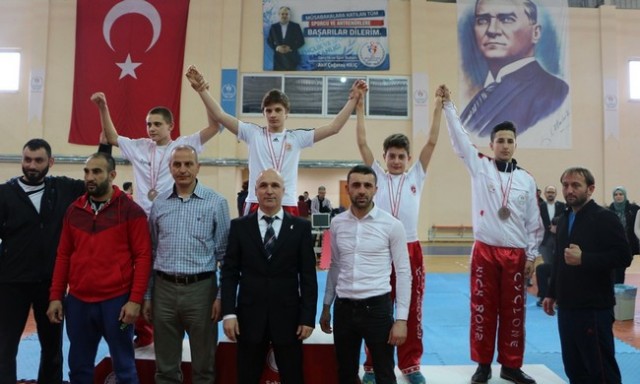 Yıldız Kickboks Şampiyonası Sona erdi.