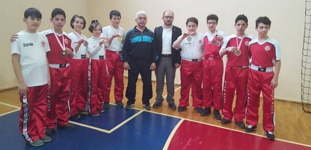 Yıldız Kickboks Şampiyonası Sona erdi.