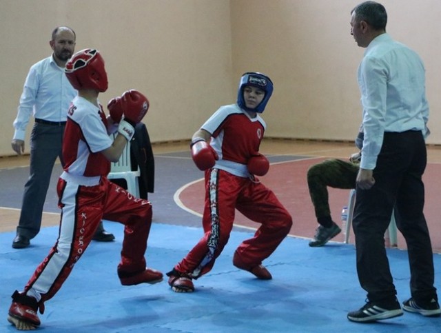 Yıldız Kickboks Şampiyonası Sona erdi.