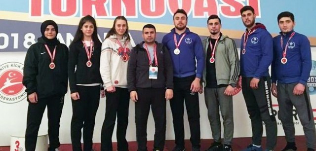 Kick Boksçular Antalya'da madalyaları topladı