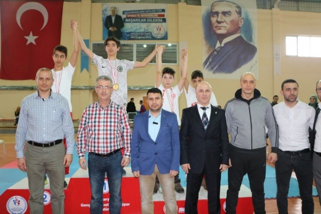Yıldız Kickboks Şampiyonası Sona erdi.
