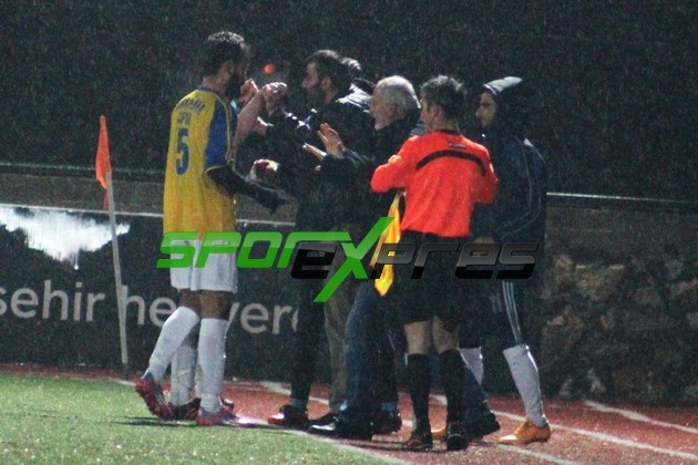 Garajlar Taçspor-Kırkpınarspor:0-3