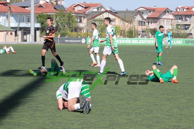 Harmanlıkspor-Kışlaçayspor:0-0
