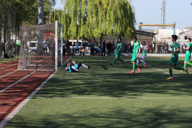 Harmanlıkspor-Kışlaçayspor:0-0