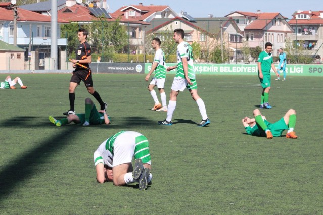 Harmanlıkspor-Kışlaçayspor:0-0