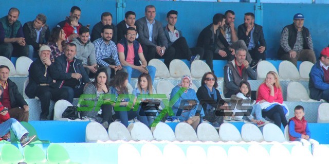 Harmanlıkspor-Kışlaçayspor:0-0