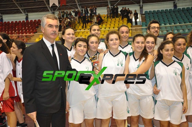 Şampiyon Sakarya Kız Meslek Lisesi