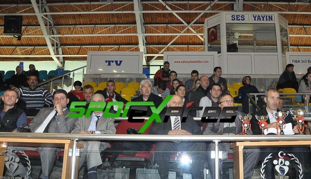 Şampiyon Sakarya Kız Meslek Lisesi