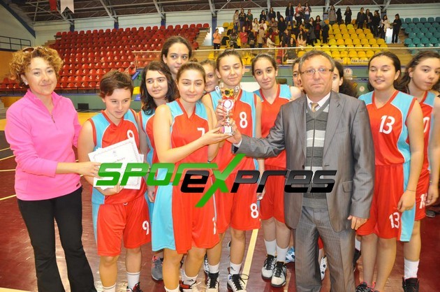 Şampiyon Sakarya Kız Meslek Lisesi