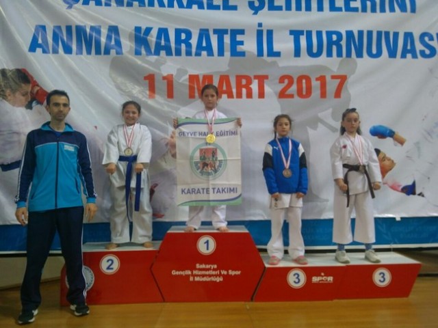 Kobaş Karate'den 43 madalya