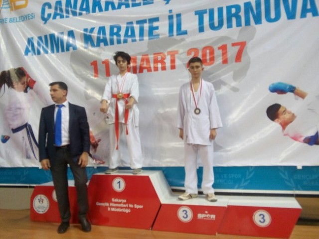 Kobaş Karate'den 43 madalya