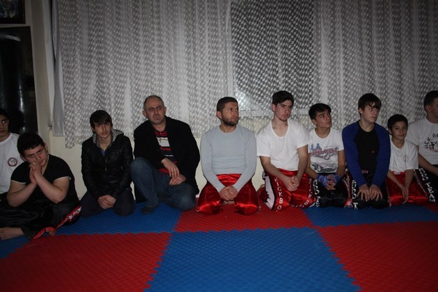 Kahverengi Kuşaklarını aldılar