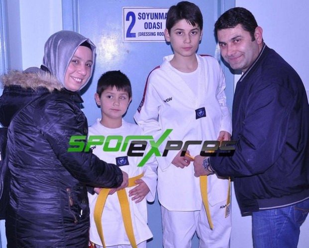Taekwondo ‘ da yeni kuşaklar takıldı