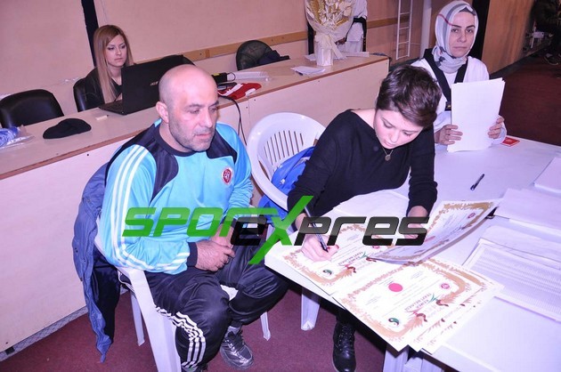 Taekwondo ‘ da yeni kuşaklar takıldı