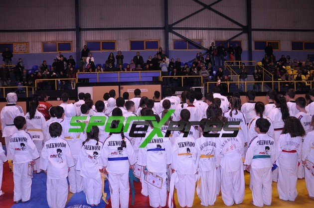 Taekwondo ‘ da yeni kuşaklar takıldı