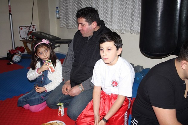 Kahverengi Kuşaklarını aldılar