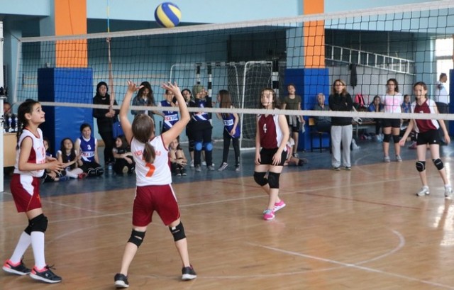 Küçük Kızlar Voleybolda Şampiyonlar Belli Oldu