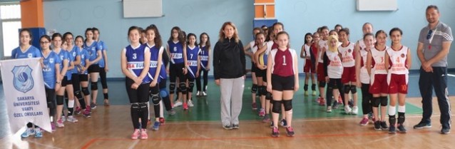 Küçük Kızlar Voleybolda Şampiyonlar Belli Oldu