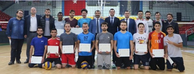 KYK Öğrencileri Filede mücadele etti