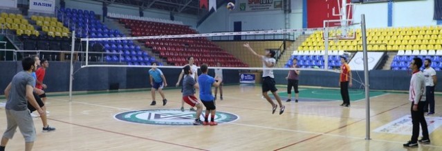 KYK Öğrencileri Filede mücadele etti